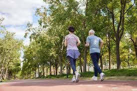 德天空：法兰克福想免签巴黎17岁的攻击型中场让热亚尔