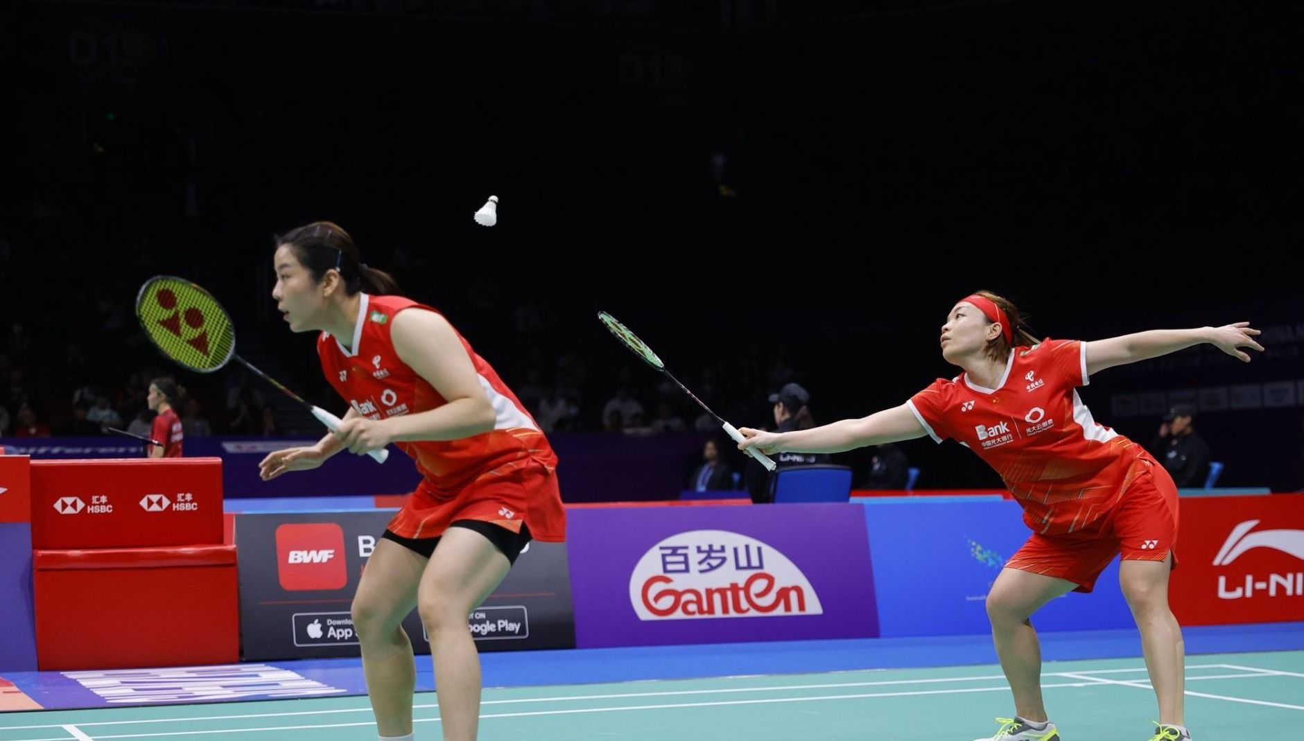 足協杯1／4決賽北京國安0-3武漢卓爾  門將低級失誤胡靖航推空門.