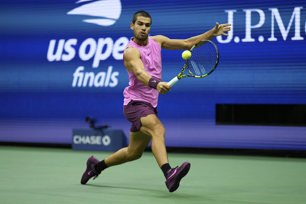 被比勒费尔德淘汰，赛后扎卡与看台上的药厂球迷发生了冲突.