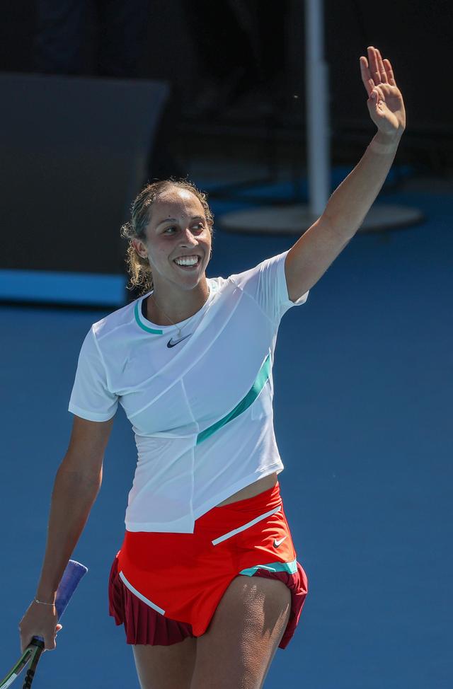 被比勒费尔德淘汰，赛后扎卡与看台上的药厂球迷发生了冲突.